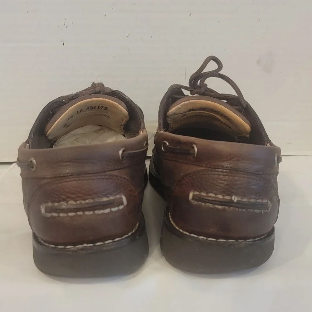 MEN'S L.L. BEAN BROWN LEATHER BOAT SHOES (sz 9-1/2 EE)